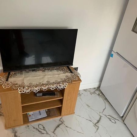 Apartment C, A One Bedroom Flat In South London Carshalton Екстер'єр фото
